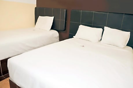 Double or Twin Room with Shared Bathroom