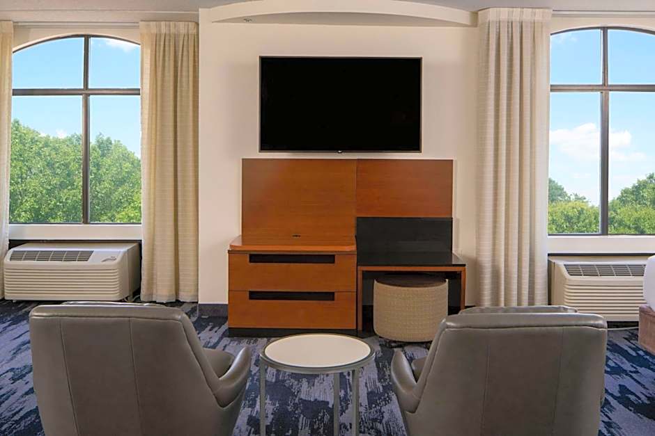 Fairfield Inn & Suites by Marriott Atlanta Airport South/Sullivan Road