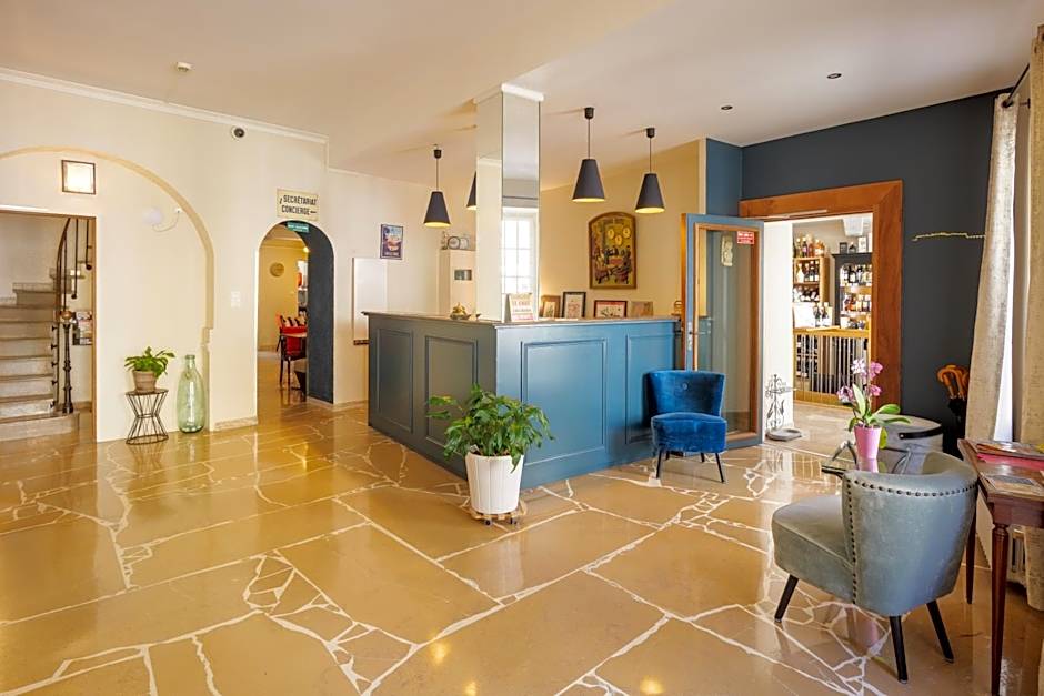 Hotel du Pont Vieux, au pied de la Cité Médiévale