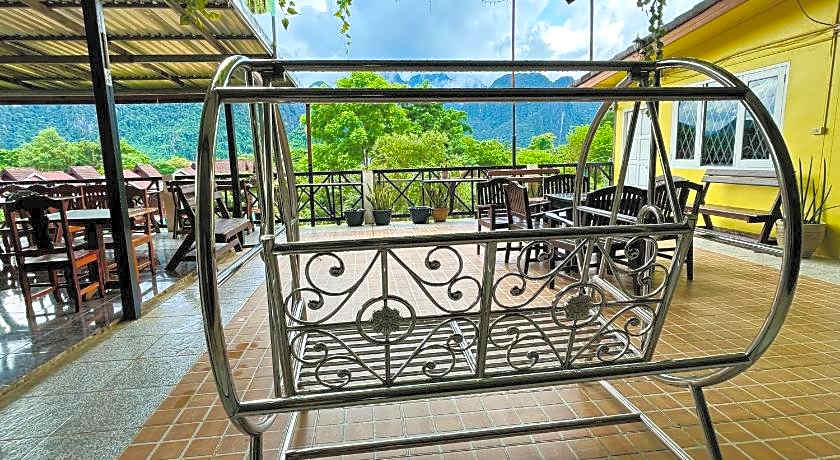 Domon Riverside Hotel