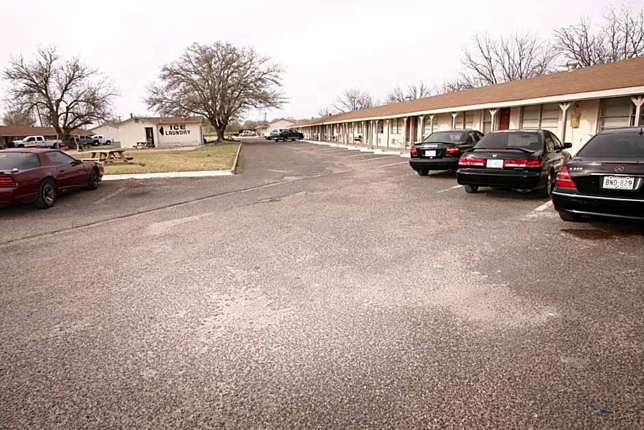 Andrews Motor Inn