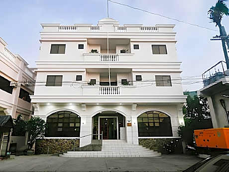 El Haciendero Private Hotel