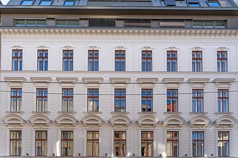 Numa Vienna Terra