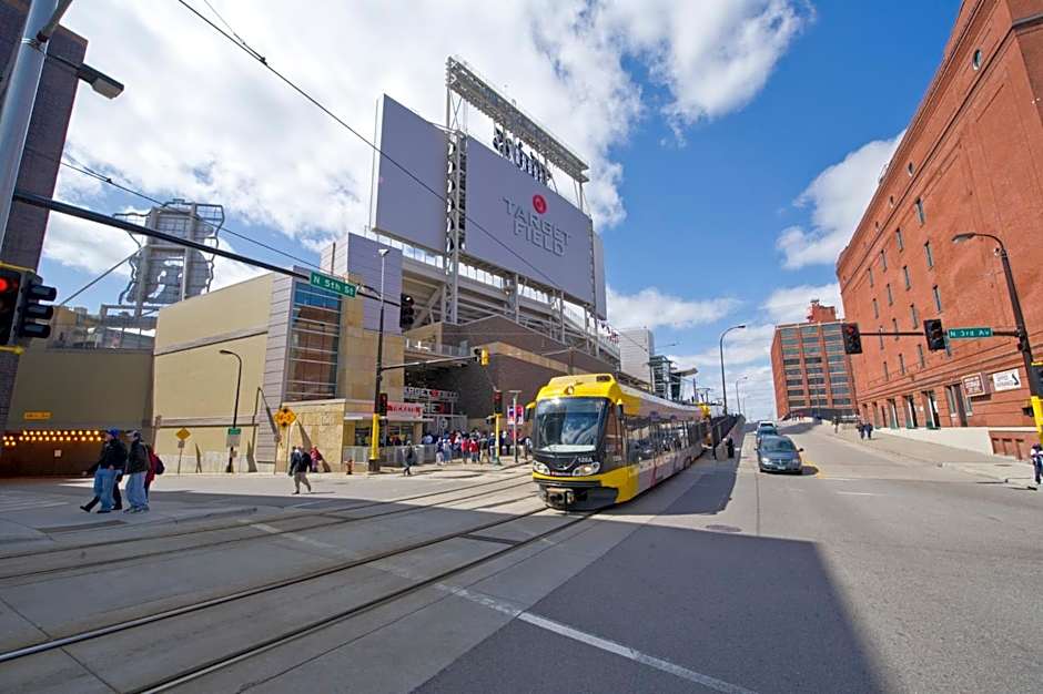 Crowne Plaza Suites MSP Airport - Mall of America By IHG