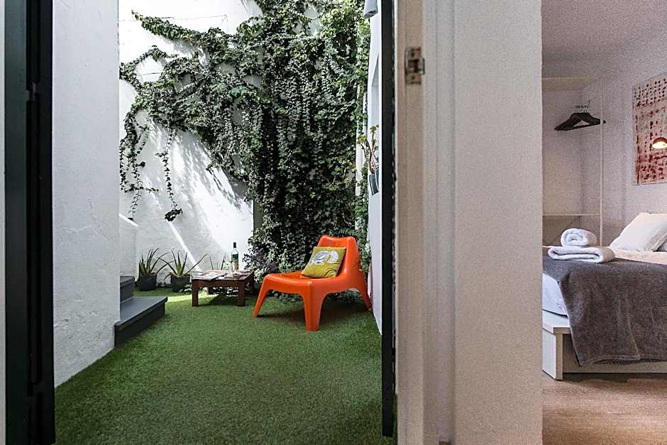 Cheap & Chic Hotel