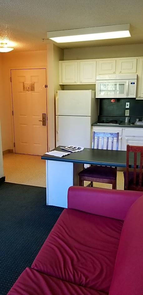 InTown Suites Fort Myers