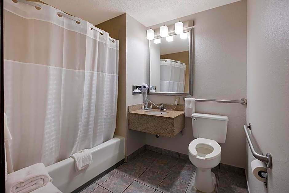 Quality Inn Hall Of Fame