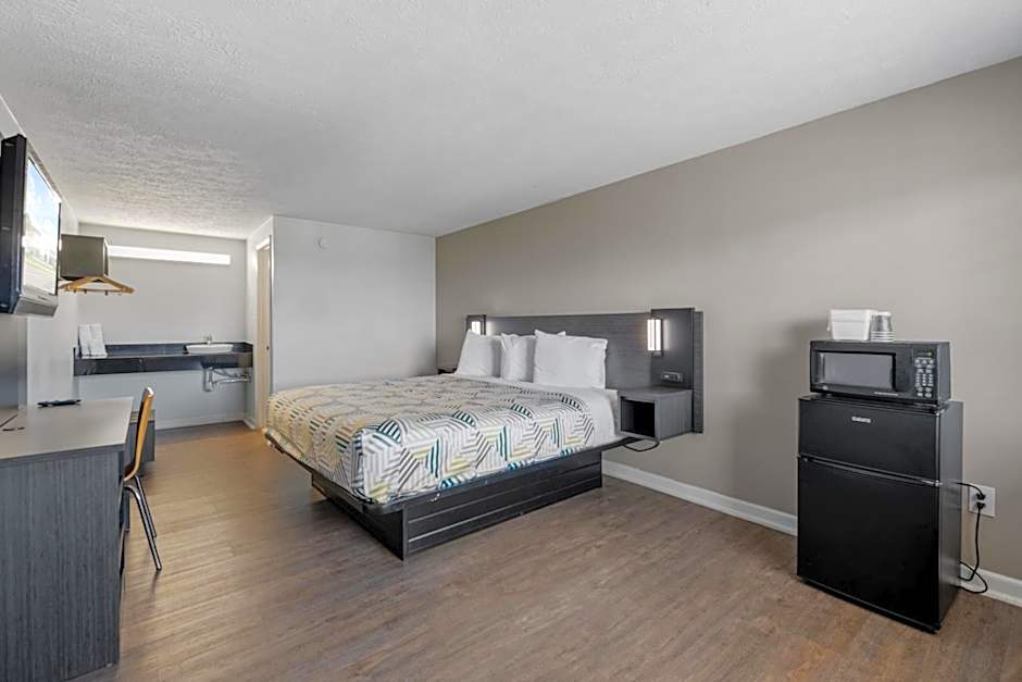 Budget Inn-Norfolk, VA - Oceanview