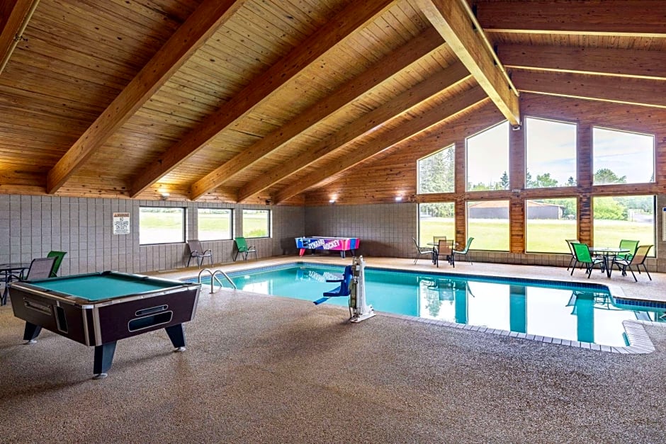 AmericInn by Wyndham Two Harbors Near Lake Superior