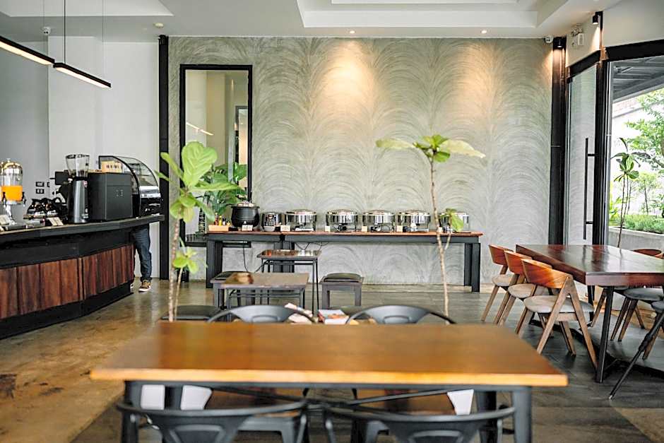 S 2 Modern Boutique Hotel