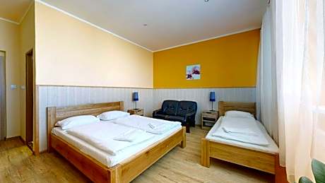 Comfort Triple Room with Shower