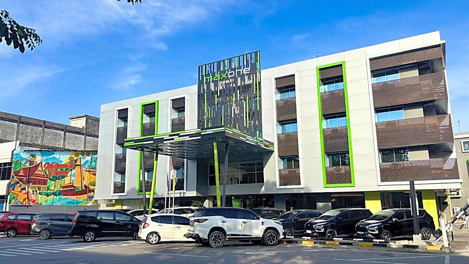 Photo 1 of 50 of MAXONE Dumai