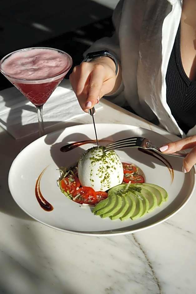 39 Kalamış Marina Hotel & Restaurant