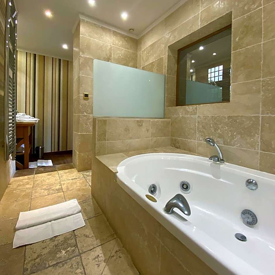 Le Moulin De Connelles