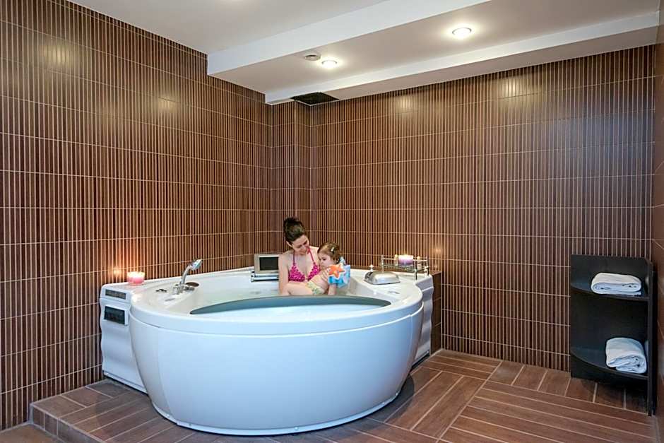 Hotel Bellevue - Half Board