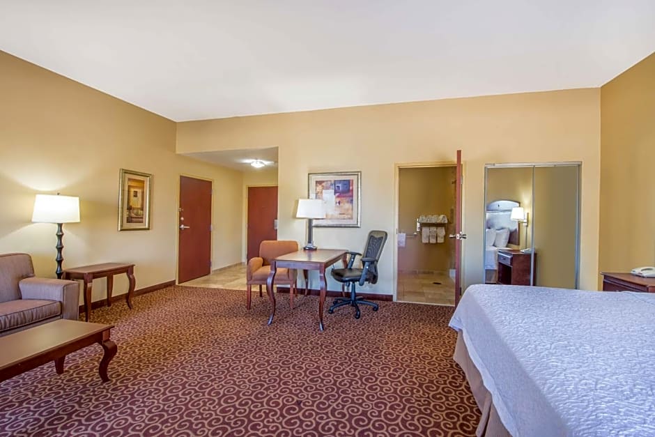 Hampton Inn & Suites Oklahoma City - South