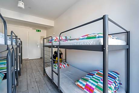 Bed in 8-Bed Mixed Dormitory Room