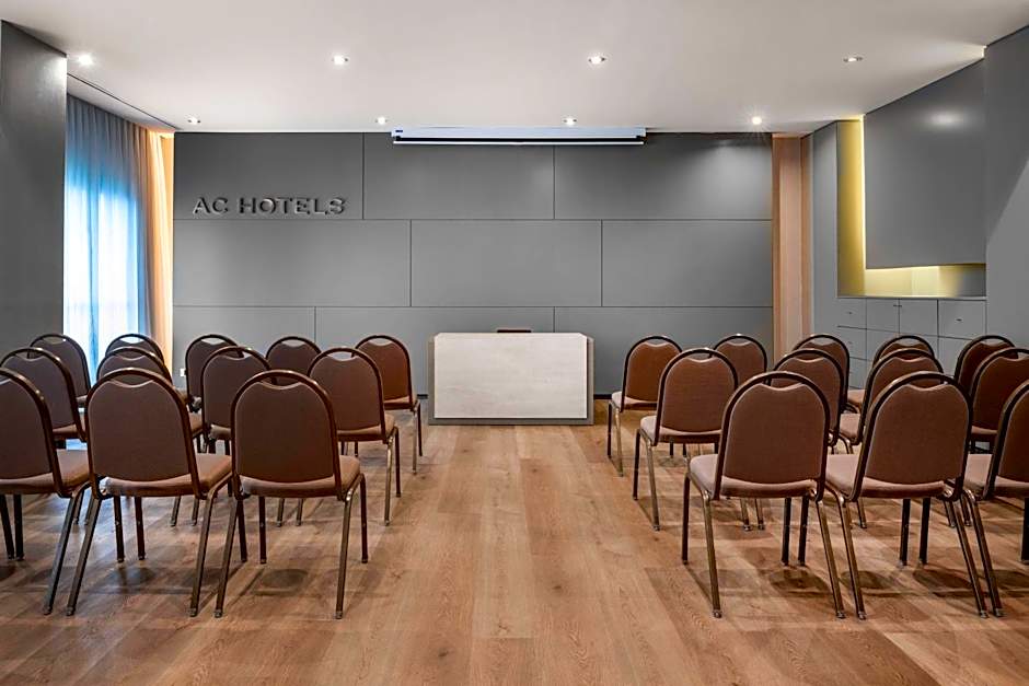 AC Hotel Oviedo Forum
