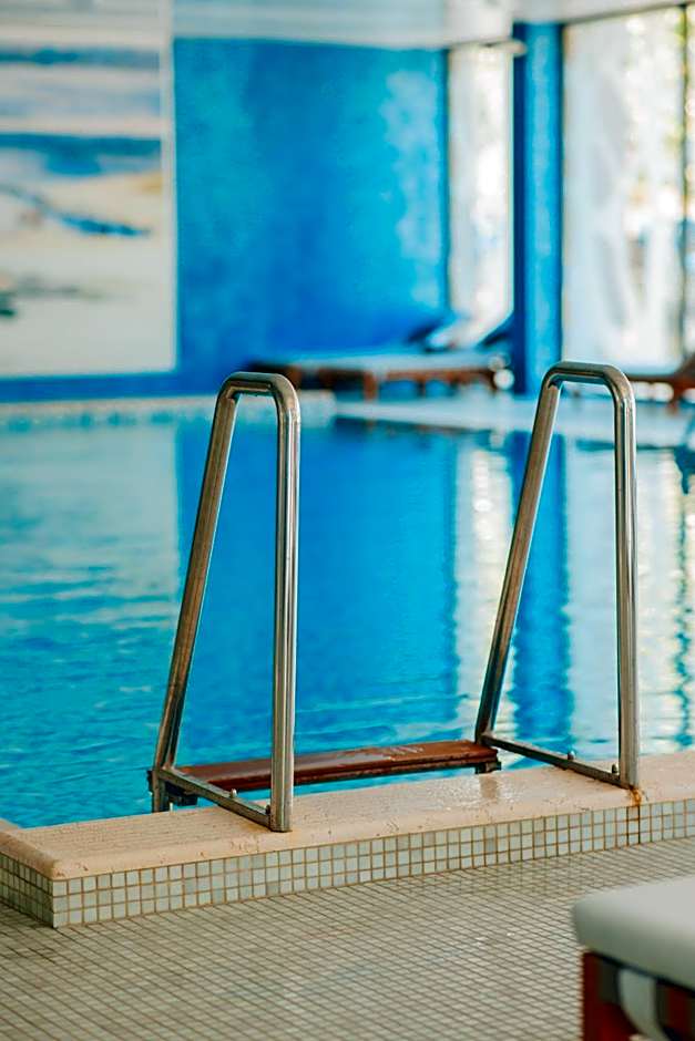 Palmon Bay Hotel & Spa