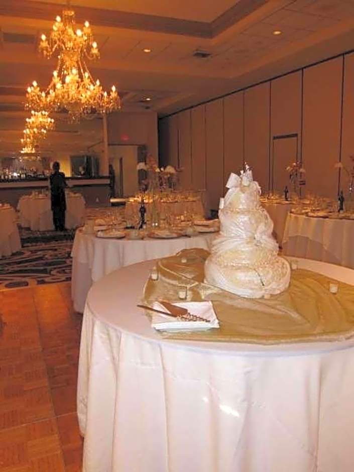 Radisson Hotel & Conference Center Rockford