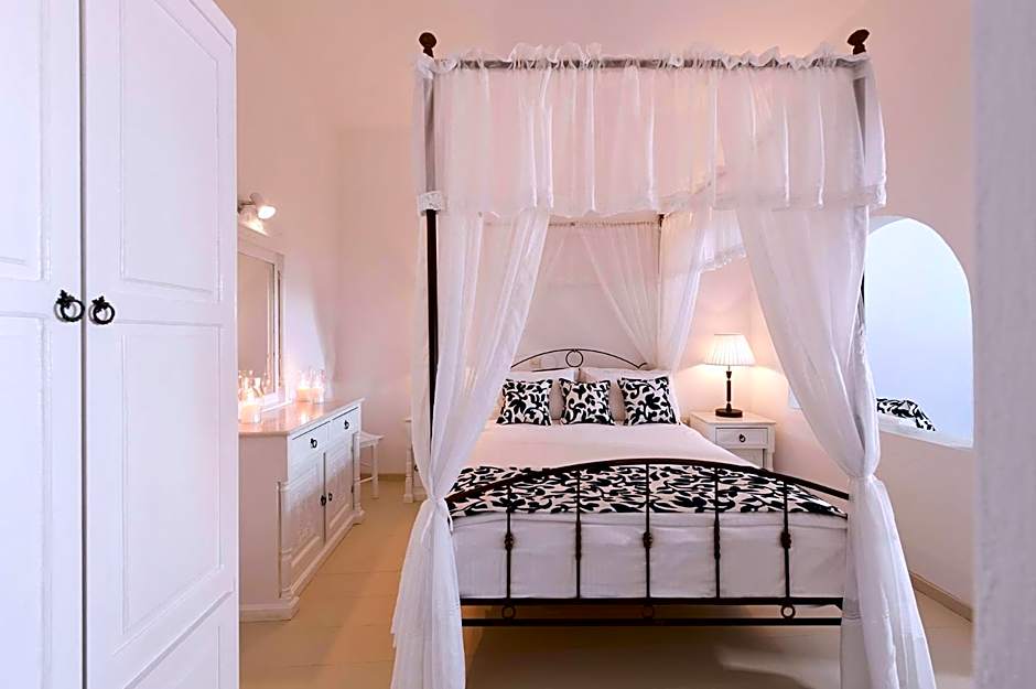 Artemis Villas , Imerovigli