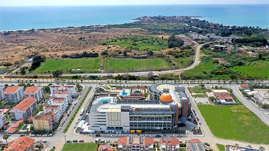 Arnor De Luxe Hotel & Spa