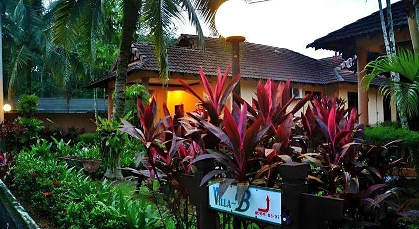 Six Villa Inn