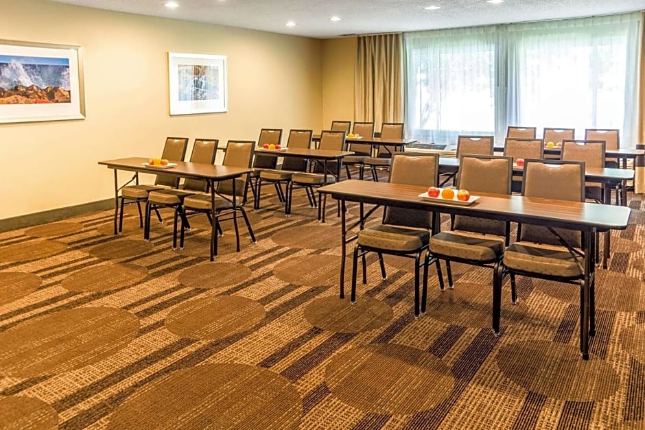 Comfort Inn West
