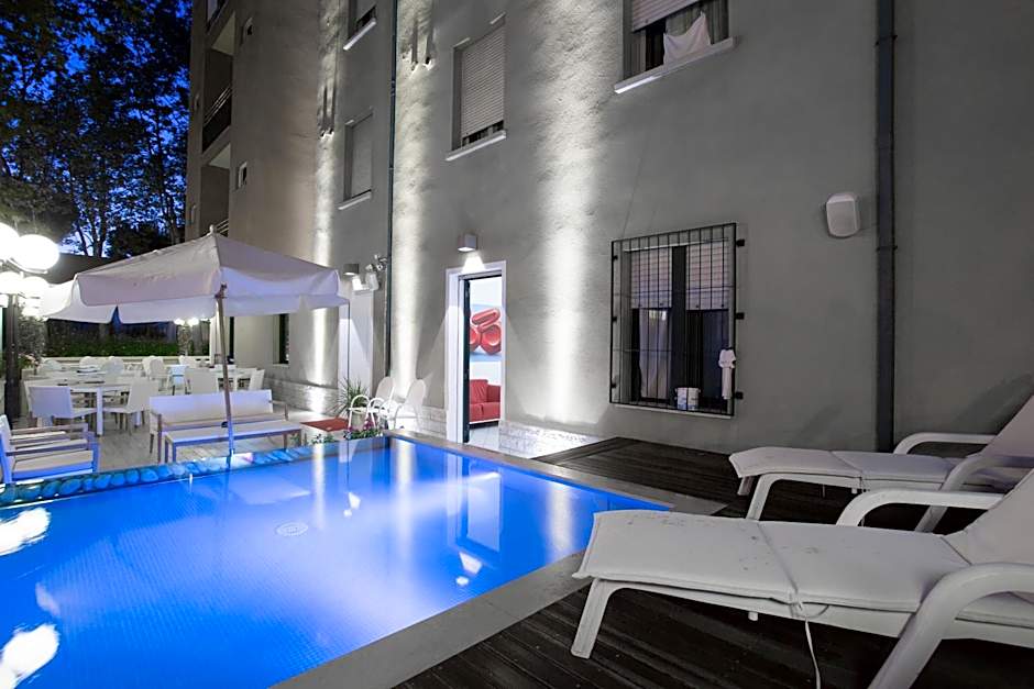 Kristalex Pet Friends Hotel