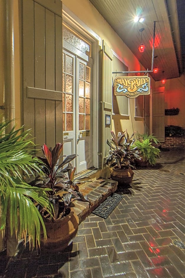 Dauphine Orleans Hotel