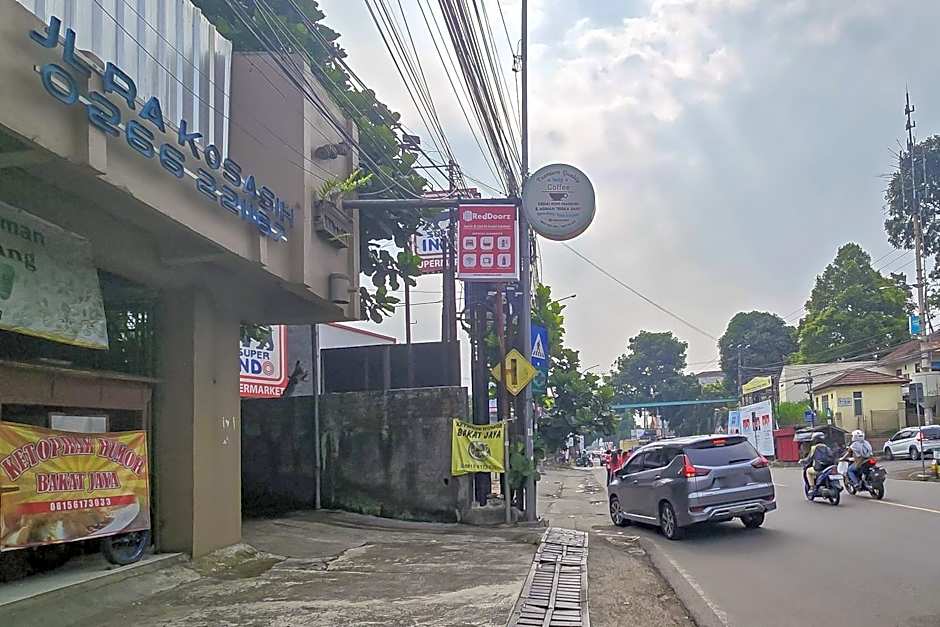 RedDoorz Syariah at Jalan RA Kosasih Sukabumi