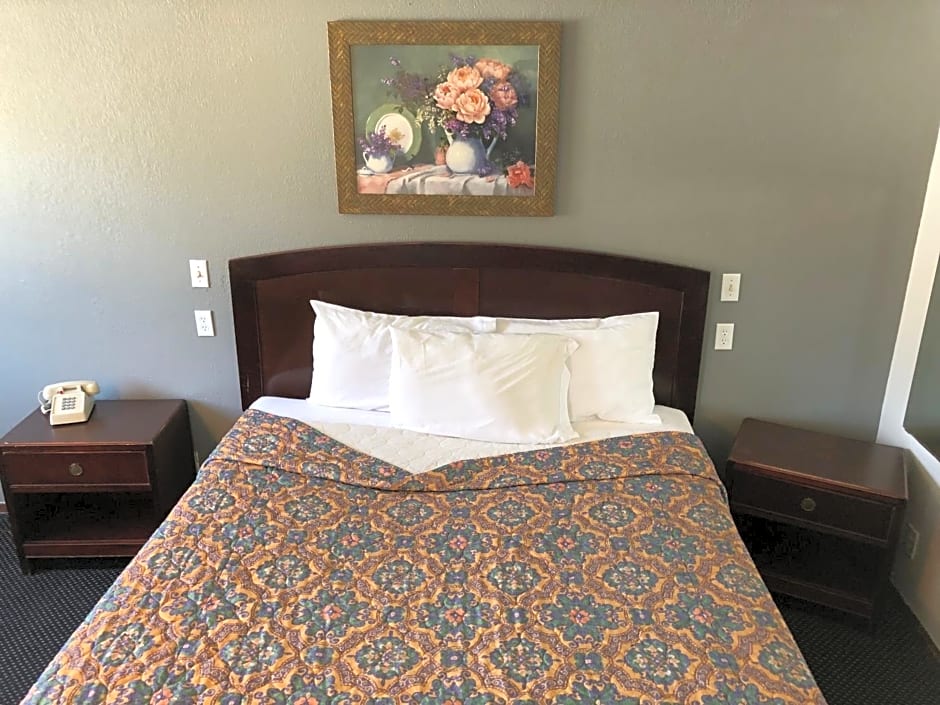Starlight Inn, Valley Blvd - Downtown LA