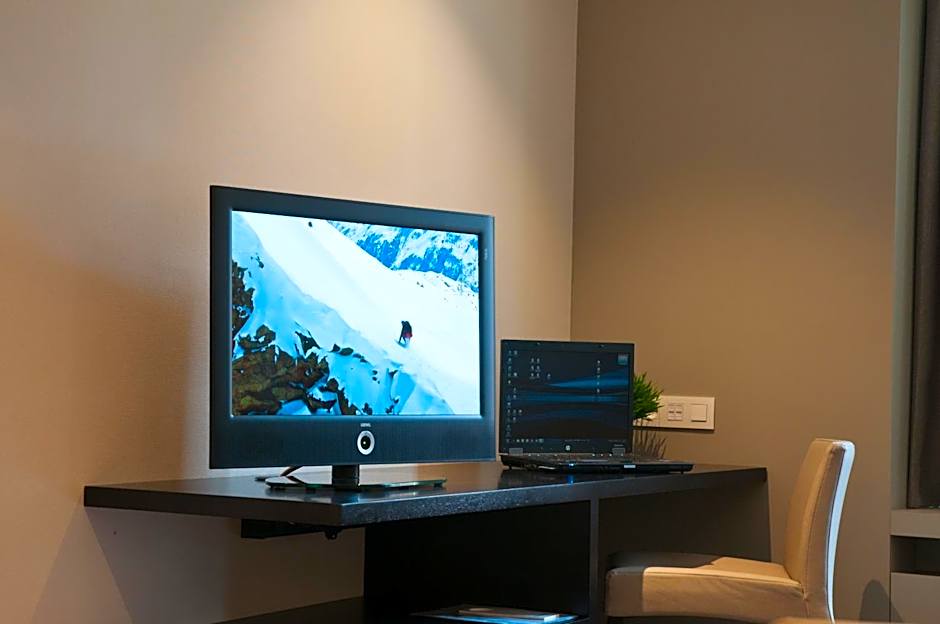 Castelnou Aparthotel