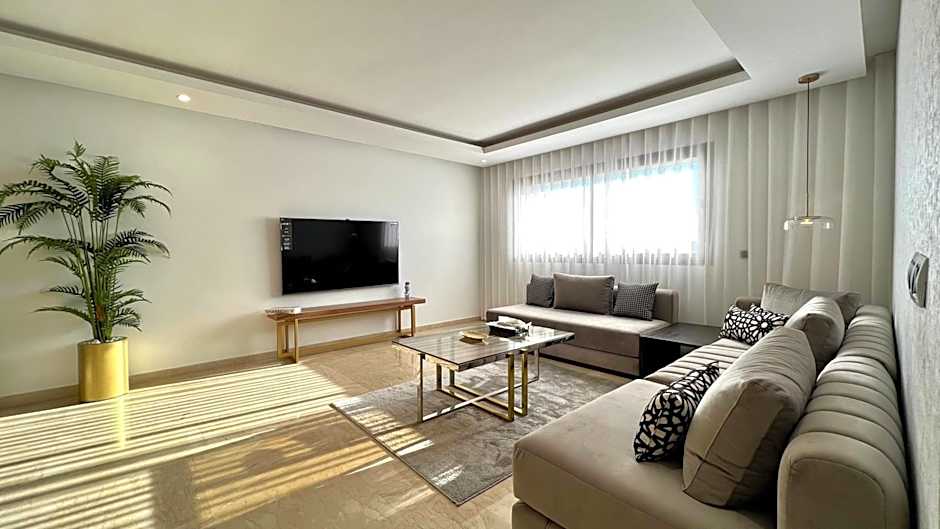 Business Travelers and Families - 3 Bedrooms