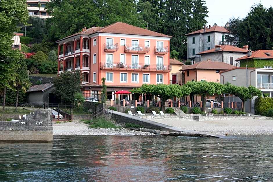 Photo 1 of 50 of Albergo Riva
