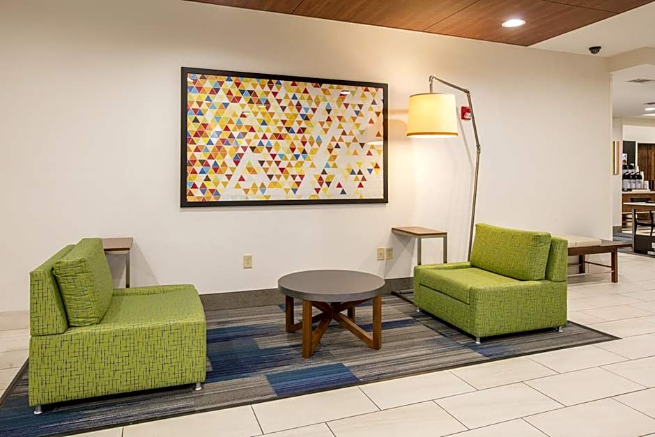 Holiday Inn Express Hotel & Suites Dallas - Grand Prairie I-20 By IHG
