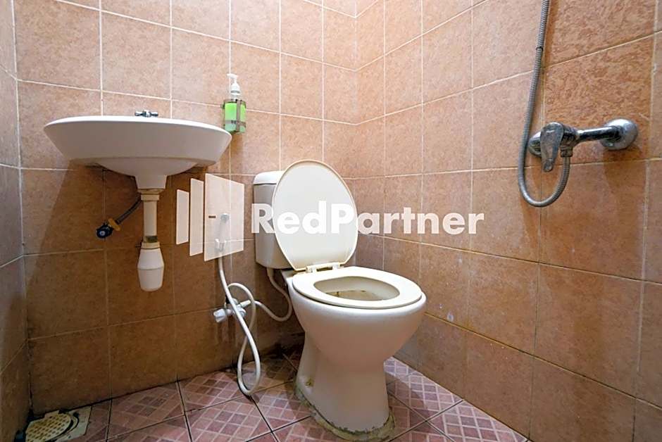 Bright Residence near ITC Mangga Dua Mitra RedDoorz