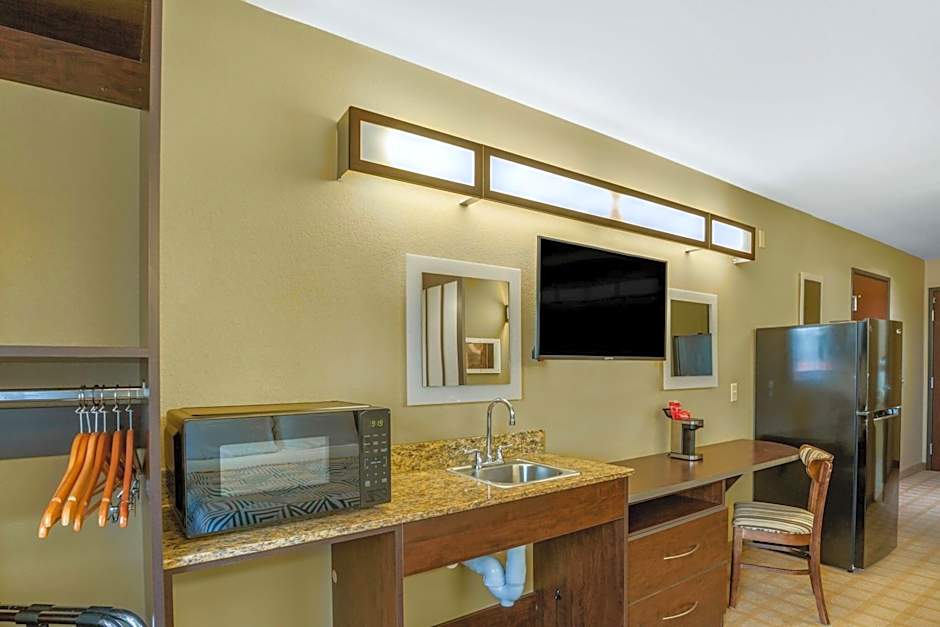 Studio 6 Suites Breaux Bridge, LA