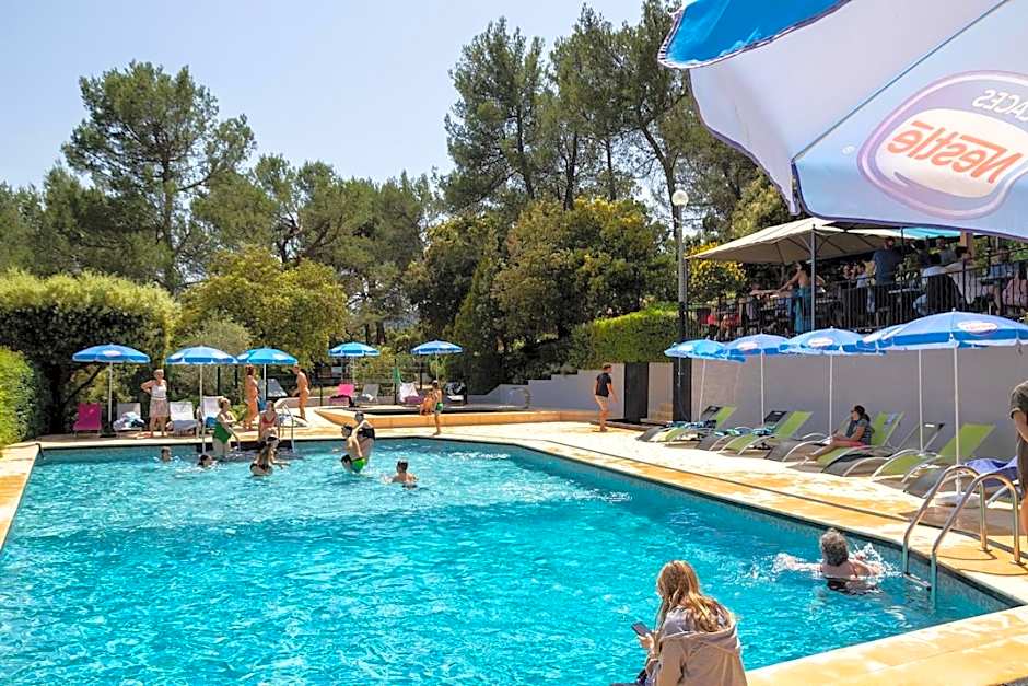 Les Arbousiers Village Hôtel Provençal