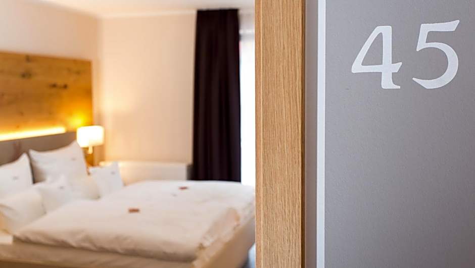 Höger's Hotel & Restaurant