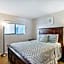 Beach Palms- Unit 102