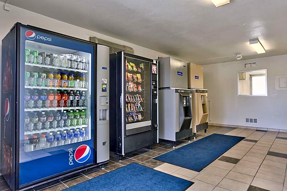 Motel 6-Flagstaff, AZ - Butler