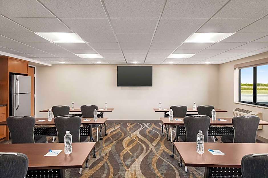 AmericInn by Wyndham Baudette