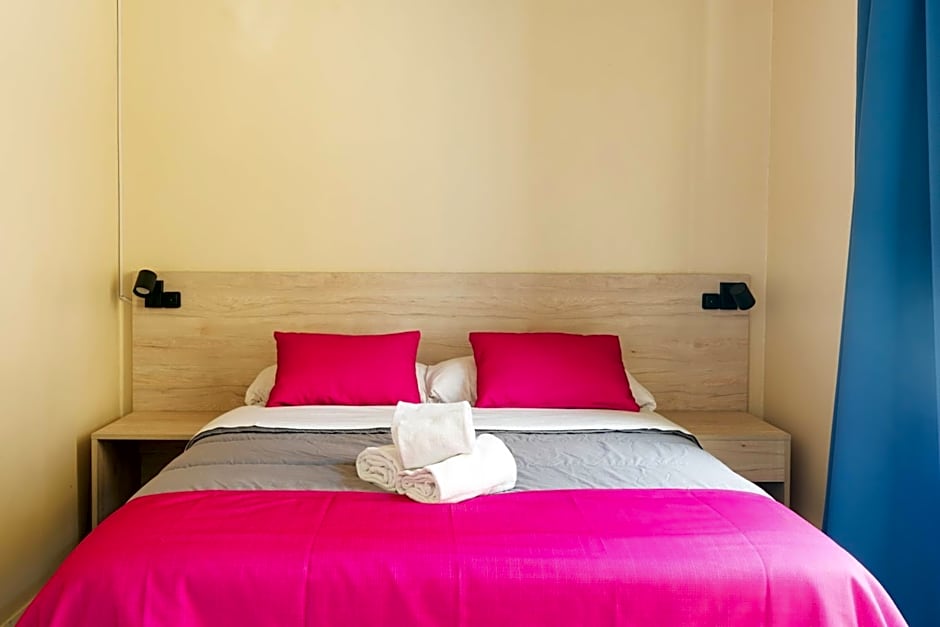 Photo 1 of 8 of Double Room with Shared Bathroom