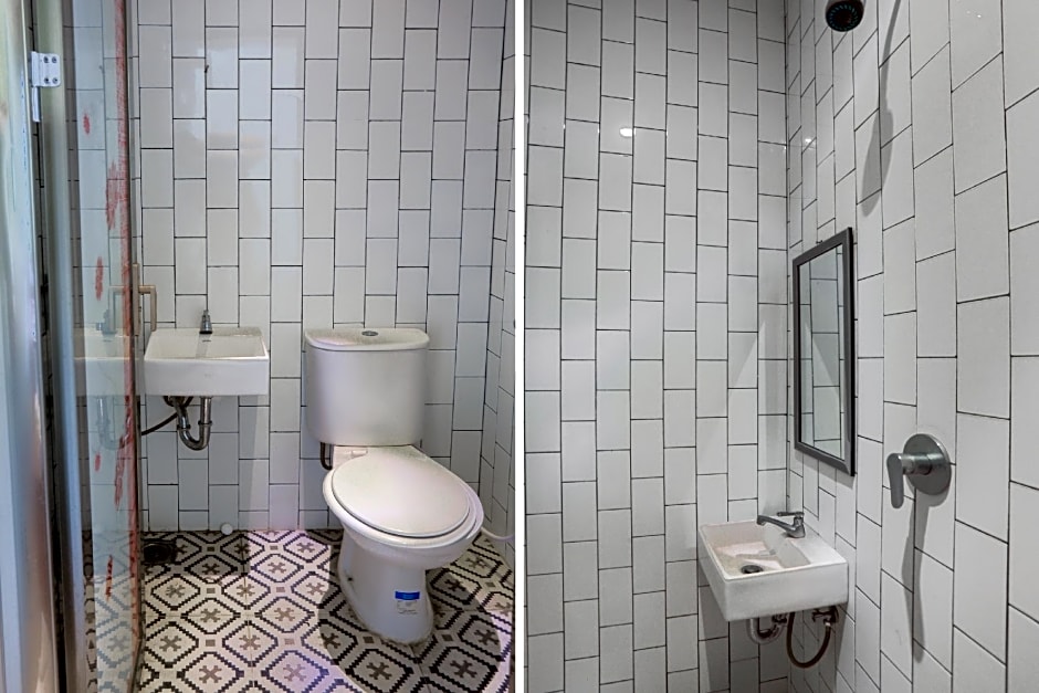 SUPER OYO 3109 Point Inn