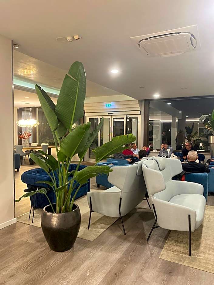 Oxygen Lifestyle Hotel
