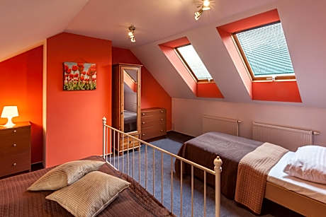 Apartment (4 Adults)