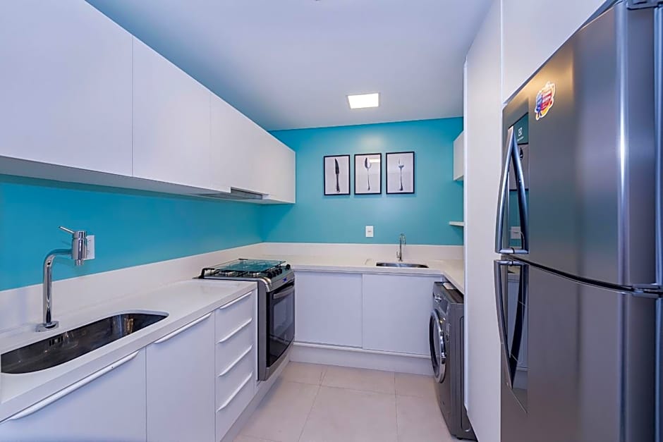 Adra 105 - Excelente apartamento no centro de Bombinhas - Rooftop com piscina e academia - À poucos metros da praia - (Consultar serviços de roupas de cama e banho)