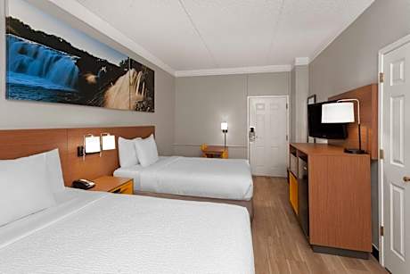 Deluxe Double Room - Disability Access/Non-Smoking