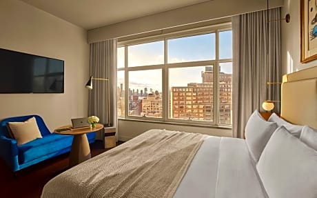 Newly Renovated Deluxe King Room with City View